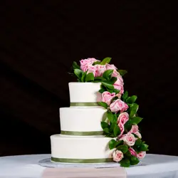 6" x 8" x 10" Divine Wedding Cake