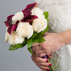 Eight Rose Calla Lily Mix Bouquet